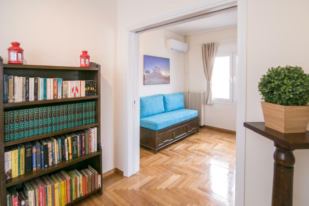 דירות אתונה Magnificent Luxury Retrostyle Flat Acropolis View מראה חיצוני תמונה