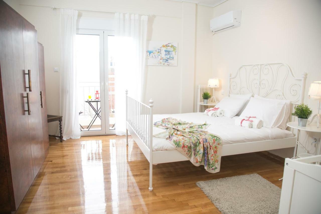 דירות אתונה Magnificent Luxury Retrostyle Flat Acropolis View מראה חיצוני תמונה
