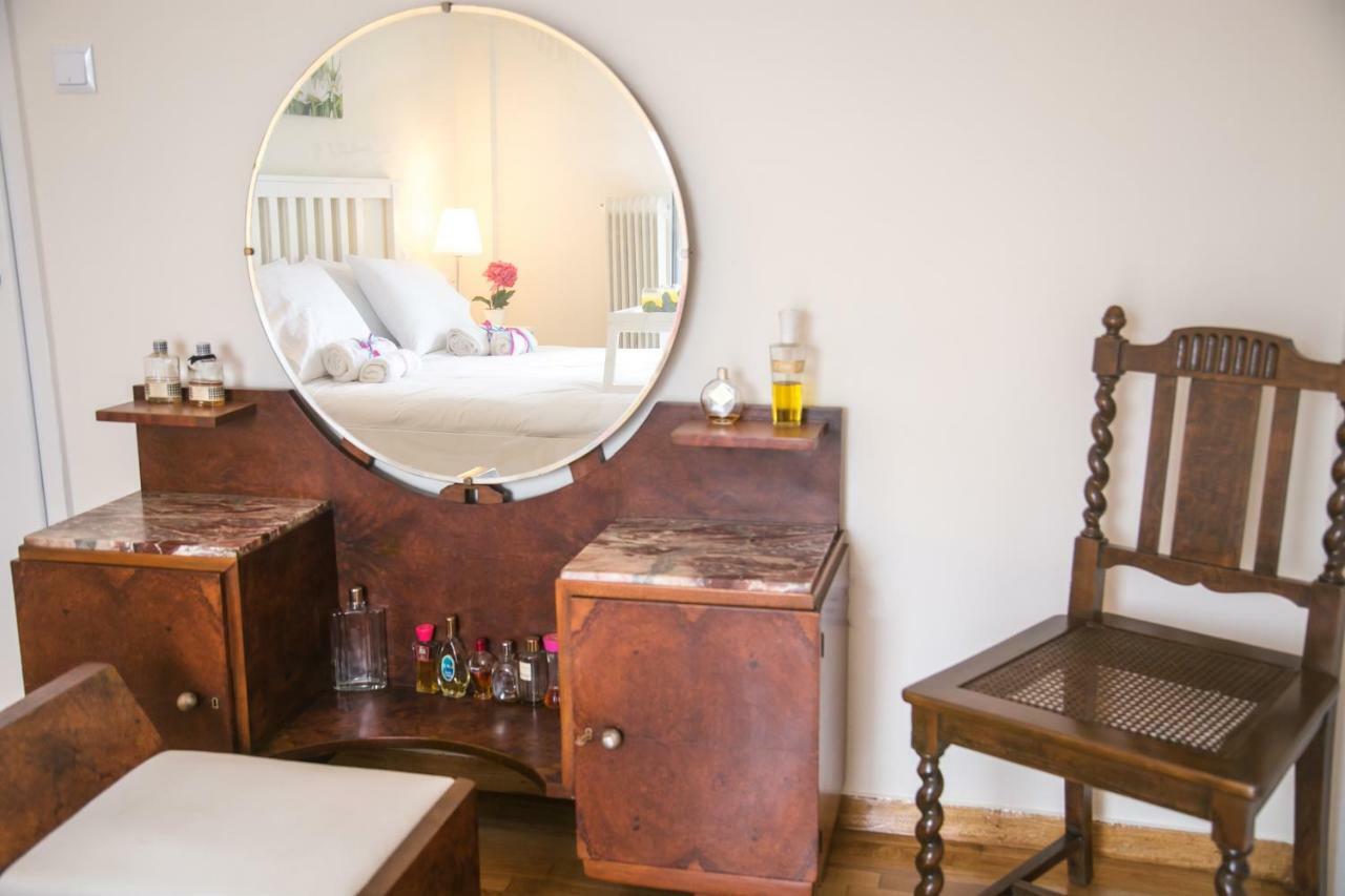 דירות אתונה Magnificent Luxury Retrostyle Flat Acropolis View מראה חיצוני תמונה