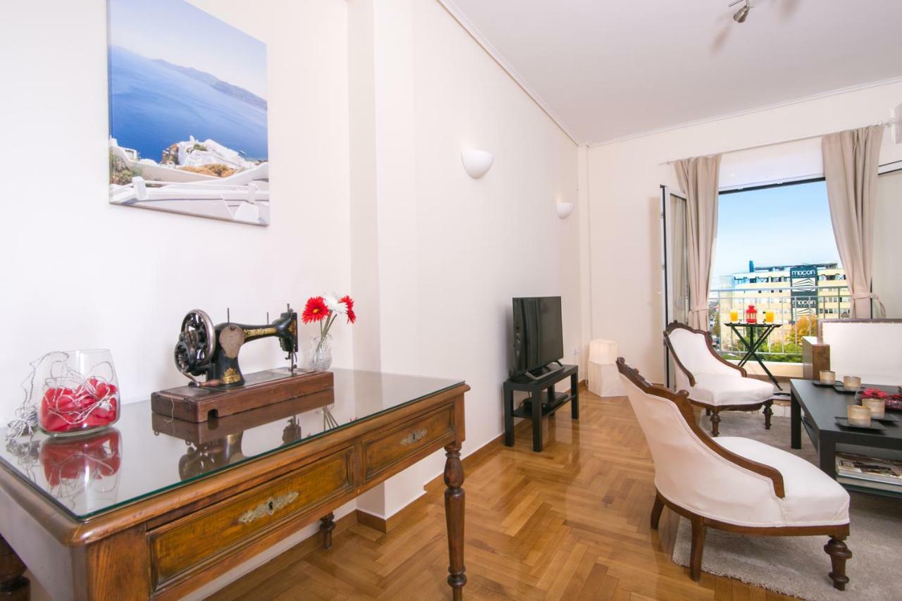 דירות אתונה Magnificent Luxury Retrostyle Flat Acropolis View מראה חיצוני תמונה