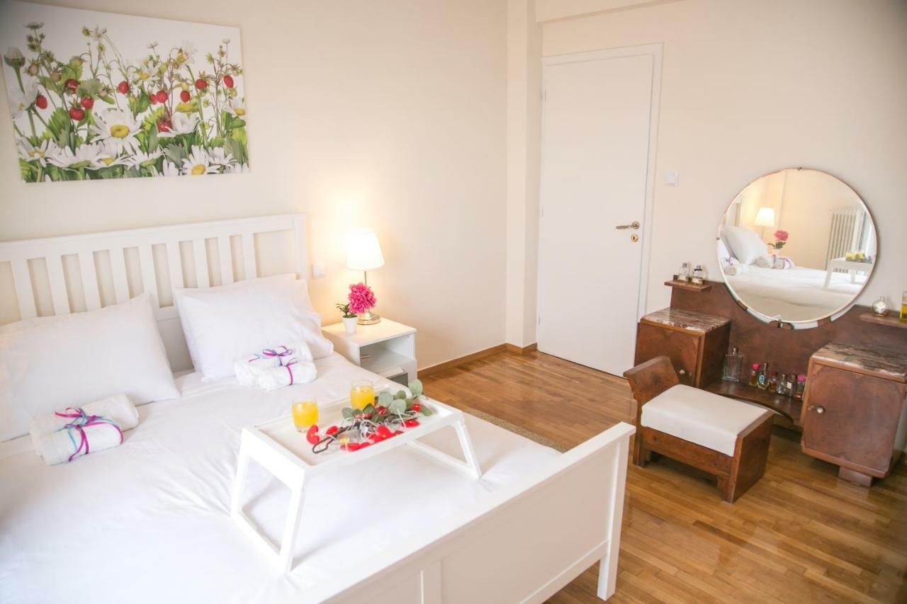 דירות אתונה Magnificent Luxury Retrostyle Flat Acropolis View מראה חיצוני תמונה